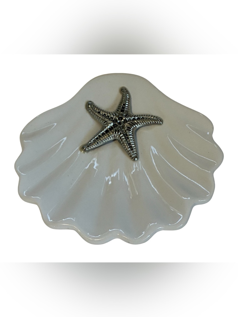CERAMIC SEASHELL TRINKET DISH WITH STARFISH